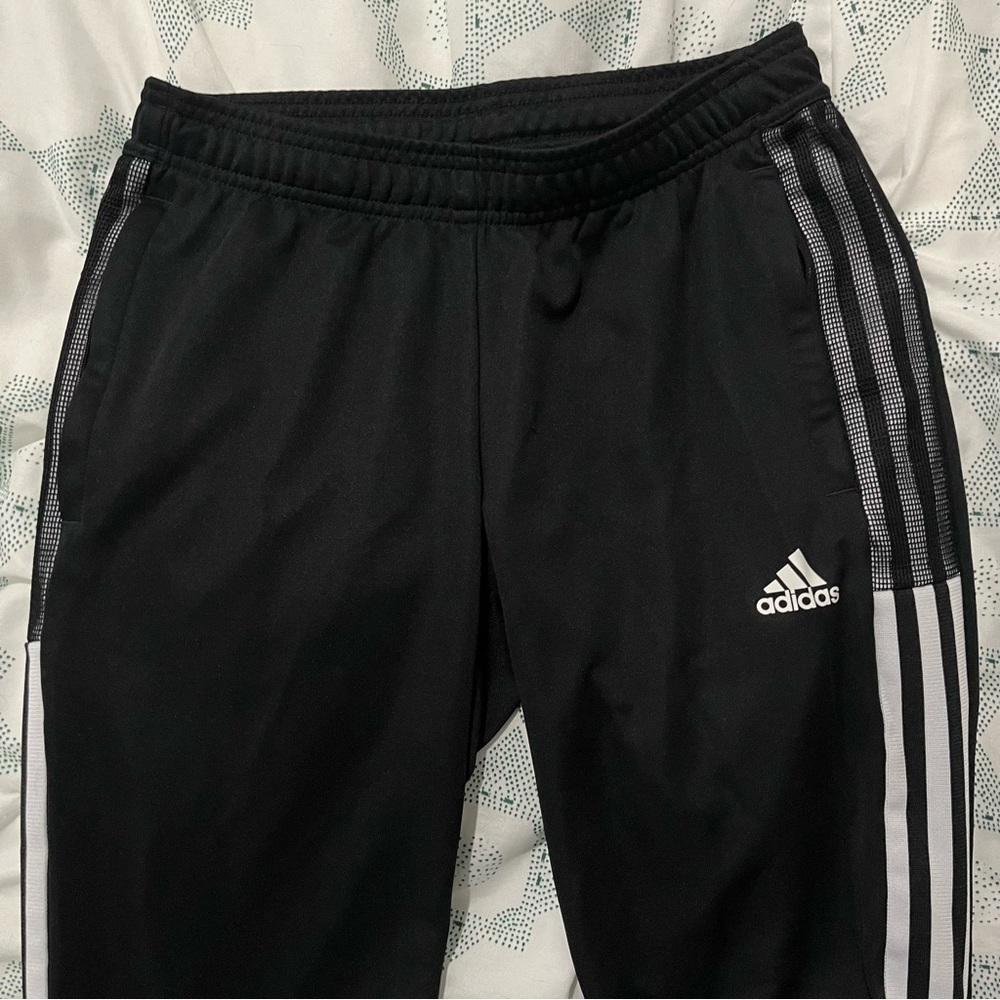 Adidas workout mesh pant joggers (women’s trio 21 track pants)